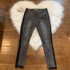 Lola Jeans Women Rachel Ash High Rise Ankle Grey Black Trim Step Hem Size 8 30